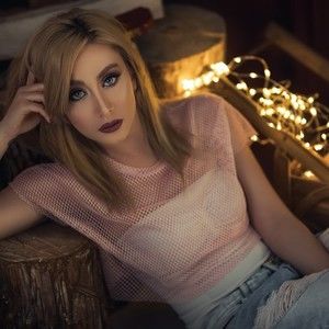 Meet your Posher, Casey